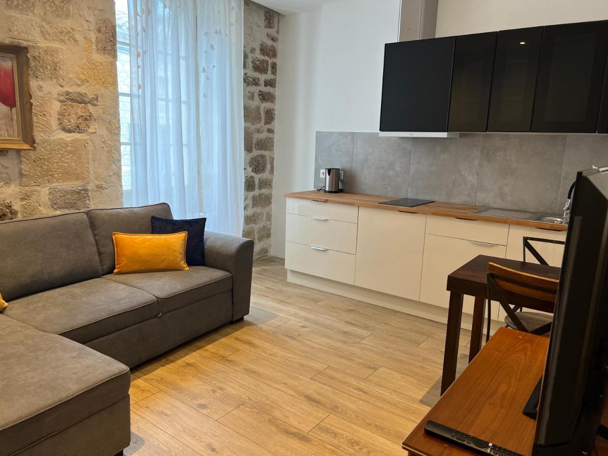 Le Beffroi Aparthotel Tournon-dʼAgenais Exterior foto